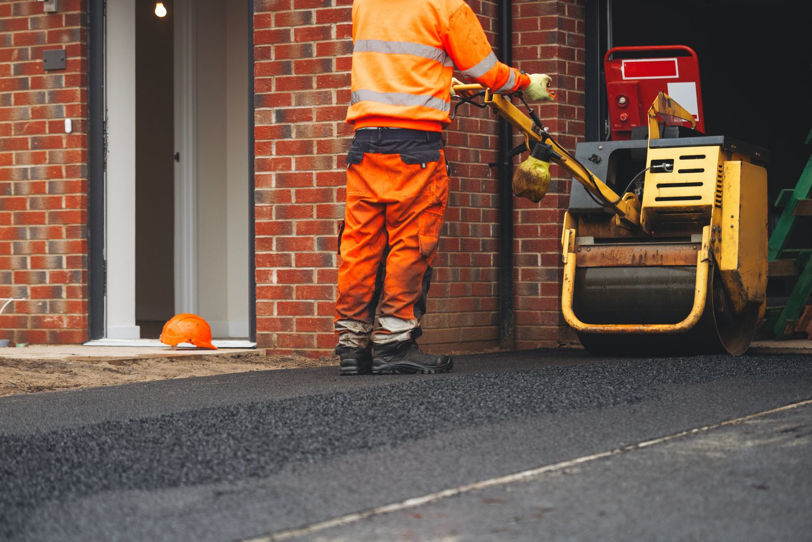 How Much is Asphalt Per Square Foot? A Complete Guide with Window Installation Tips Image